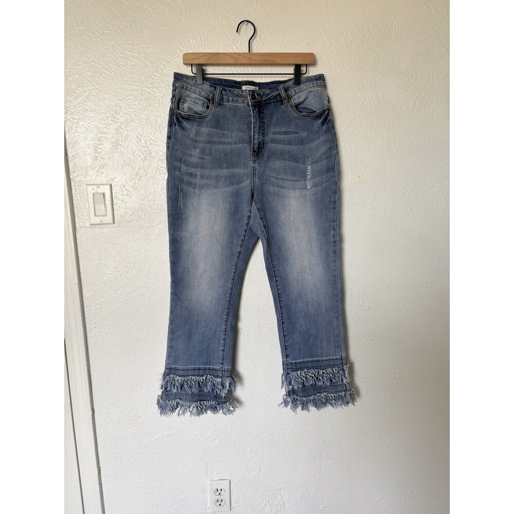 John Mark Women's Straight Leg 5-pocket Fringe Hem Crop Jeans Size 14